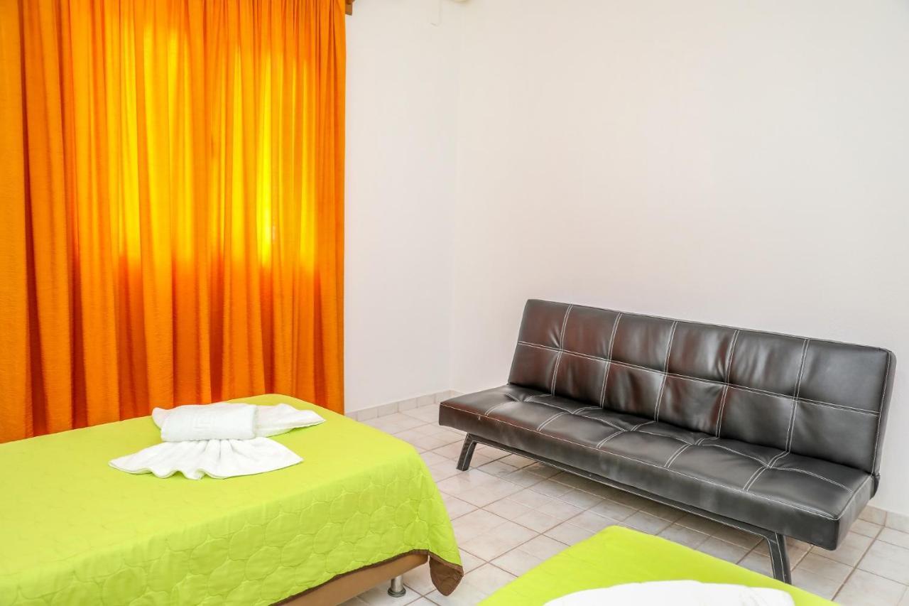 Villa Mitzelos Moni Evaggelistrias Ngoại thất bức ảnh